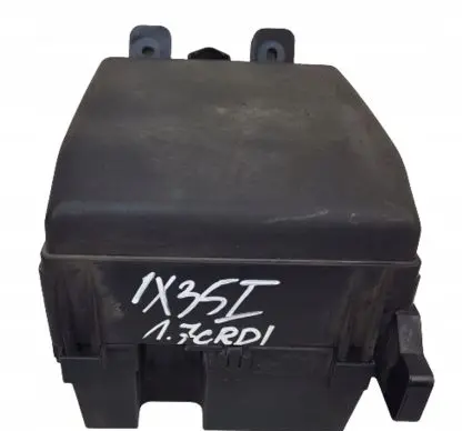 Hyundai ix35 Fuse module 919502S010