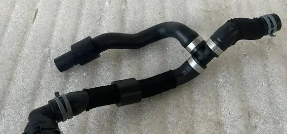 Skoda Octavia Mk4 Engine coolant pipe/hose 3Q0122058G