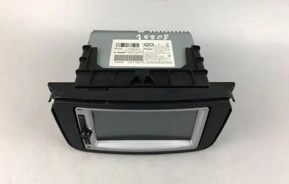 Radio/CD/DVD/GPS head unit