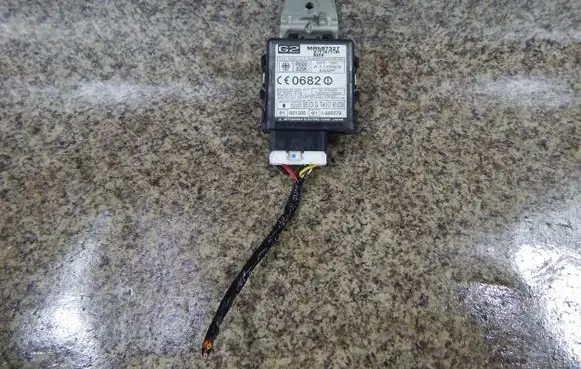 Mitsubishi Pajero Sport I Immobilizer control unit/module MR587327