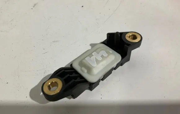 Mercedes-Benz E W211 Airbag deployment crash/impact sensor 0018209126 202665002