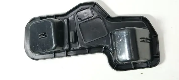Audi A6 S6 C5 4B Headlight/headlamp dust cover 205378