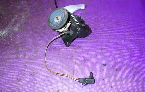 Fiat Punto (188) Tailgate/trunk/boot lock/catch/latch A997