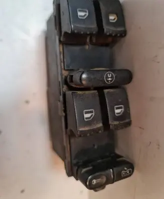 Volkswagen PASSAT B5 Electric window control switch 3B4959793 05073201