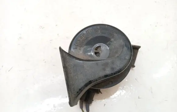 Volkswagen Golf IV Horn signal 0092018