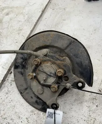 Nissan Juke I F15 Rear wheel hub