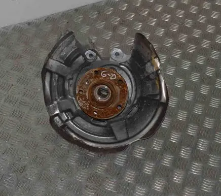 BMW 5 F10 F11 Rear wheel hub 6796100