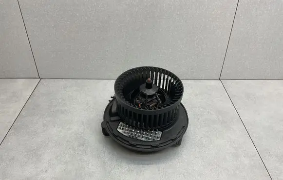 Volkswagen Golf VII Heater fan/blower 5Q1819021F 5Q0907521C