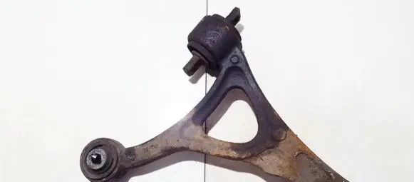 Volvo XC90 Front lower control arm/wishbone