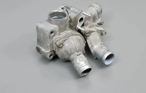Honda CR-V Thermostat housing 