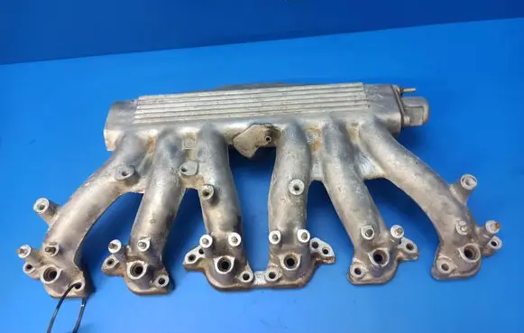 Jaguar XJS Intake manifold P41465