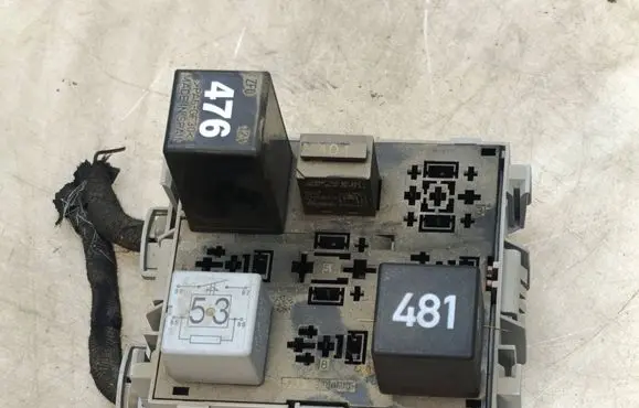 Volkswagen Touareg I Fuse box set 7L0937503A 7L6907160A 7L6927841