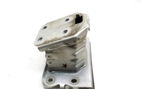 Toyota Corolla Verso AR10 Front bumper shock/impact absorber 570140F010