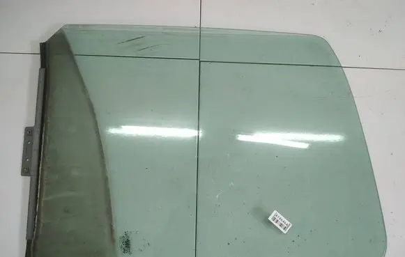 Opel Movano A Front door window glass four-door AS2