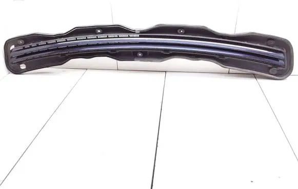 Mercedes-Benz E W210 Bonnet/hood grill A2108800705 A2108800705LL