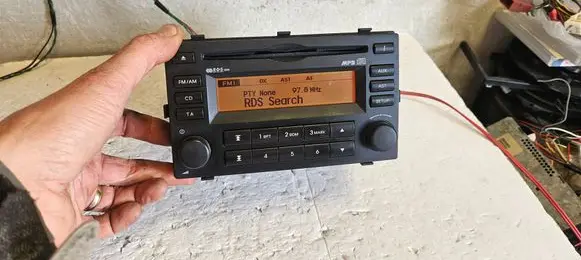 Radio/CD/DVD/GPS head unit
