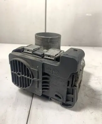 Volkswagen Golf IV Throttle valve 03C133062