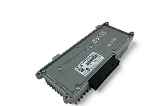 Audi A5 Sound amplifier 8R0035223H