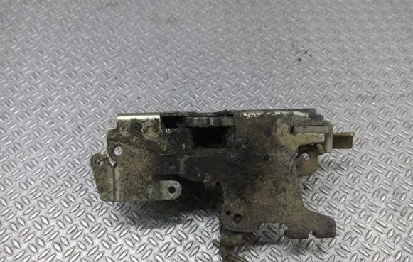 Volkswagen II LT Front door lock