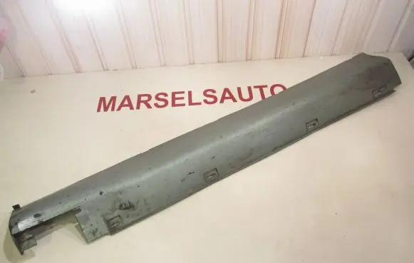 Audi Coupe Side skirt front trim 813853559A