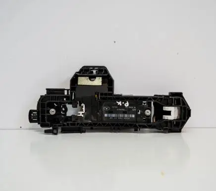 Mercedes-Benz CLA C117 X117 W117 Front door interior handle A2047602134