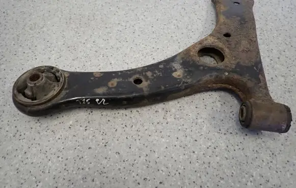 Toyota Avensis T250 Rear suspension control arm 