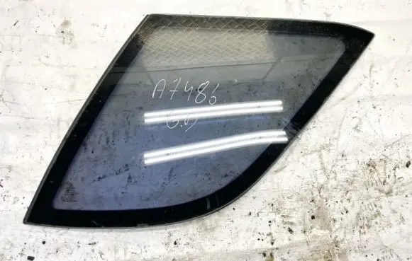 Mercedes-Benz ML W163 Rear side window A1636700212