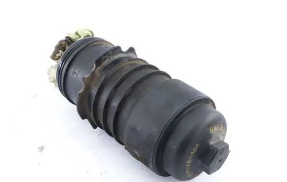 Audi A6 S6 C6 4F Oil filter mounting bracket 78558686