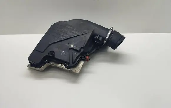 BMW 7 F01 F02 F03 F04 Air filter box 7577467 13717577467 7577464