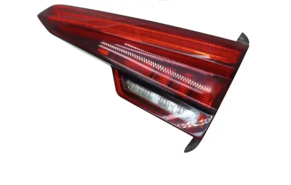 Tailgate rear/tail lights