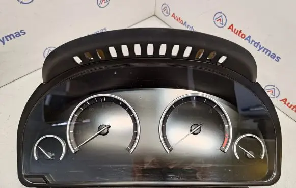 BMW 5 F10 F11 Speedometer (instrument cluster) 9328818 0263715153 62109328818