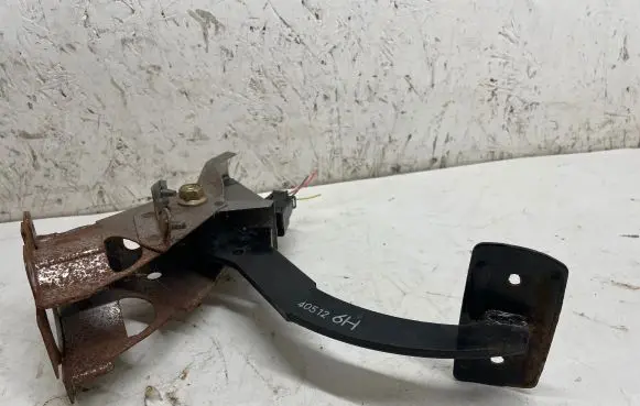 Subaru Forester SG Brake pedal 405126H