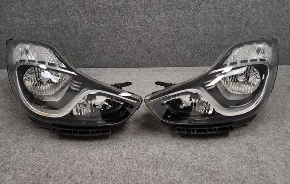 Hyundai ix20 Headlights/headlamps set 921021KXXXSCZ 921011KXXX
