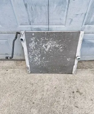 BMW X5 E70 Coolant radiator 17117585036 S6925002 7585036
