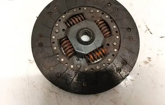 Nissan Primera Clutch pressure plate 324027410 61301