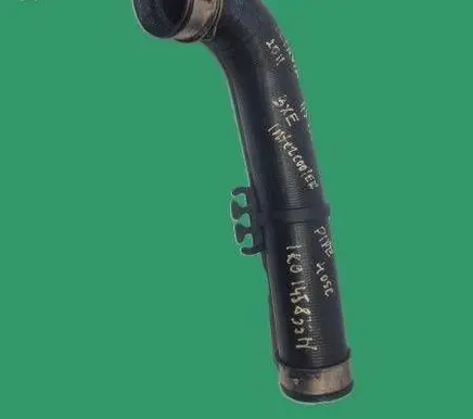 Intercooler hose/pipe