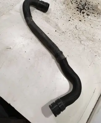Volvo V70 Engine coolant pipe/hose S4000250