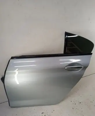 BMW M6 Rear door