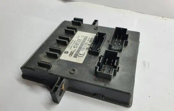 Audi A6 S6 C6 4F Comfort/convenience module 4F0910279D F005V00562 4F0907279