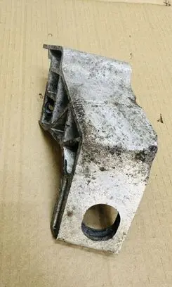 Mercedes-Benz C W205 Radiator mount bracket A2055014220