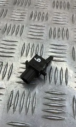 Volkswagen PASSAT B6 Air pressure sensor