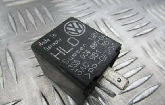 Volkswagen Golf IV Other relay 3sb00488504 3sb004885-04