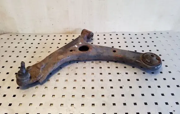 Toyota Corolla Verso AR10 Front lower control arm/wishbone