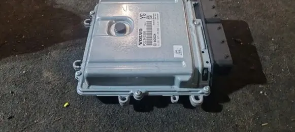 Volvo V60 Engine control unit/module P31303388