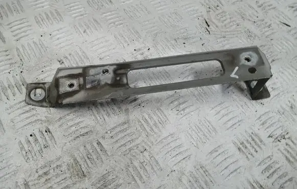Renault Kadjar Fender mounting bracket