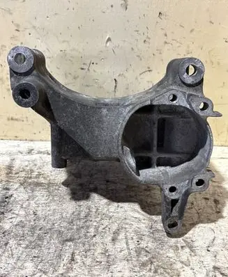 BMW Z3 E36 Generator/alternator bracket 1247646 12311247646