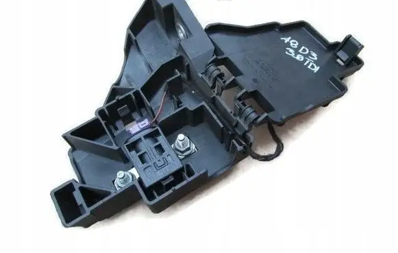 Audi A8 S8 D3 4E Battery relay fuse 