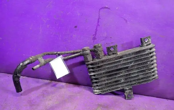 Chrysler Challenger Engine oil radiator 