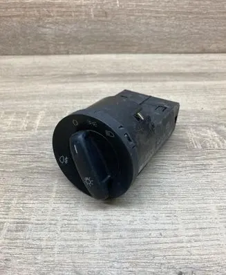 Volkswagen Caddy Light switch 1T0941531M