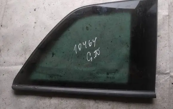 Opel Zafira B Rear side window as3